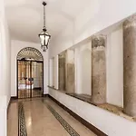 Grotte Apartment
