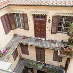 Grotte Apartment